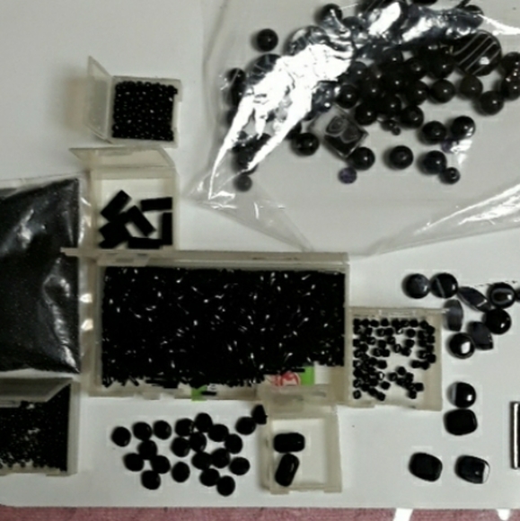 π₯50%offπ₯Black assorted beads - Picture 9 of 16